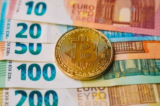 Investire in Bitcoin oggi