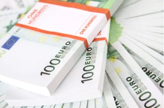 Investire 10.000 euro: come e dove? Idee e Consigli %anno%
