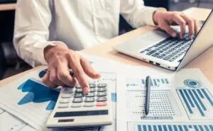 Conservare soldi senza spese