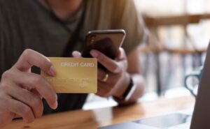 Carte di credito con fido da 5.000 euro