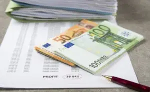 Tredicesima mensilità